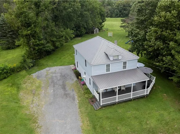 2473 Falls Rd, Marcellus, NY 13108