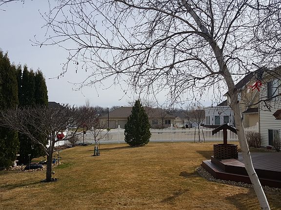 Large beautiful back yard