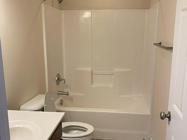 301 Rotunda St #101 — Photo 5