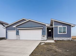 1395 Cedar St, Waukee, IA 50263