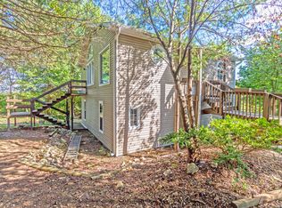 8700 N Cedar Ct, Columbia, MO 65202