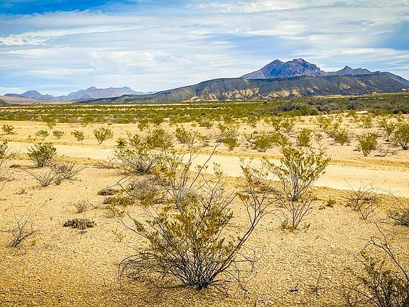 2nd image of 201 S Rodriguez Rd
