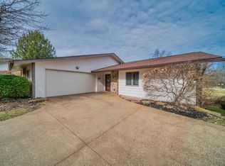 610 W Soutar Dr, Bloomington, IN 47403