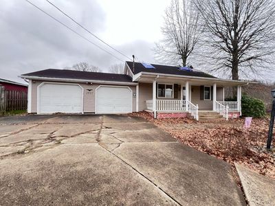 1832 Hebron Road, Saint Marys, WV, 26170