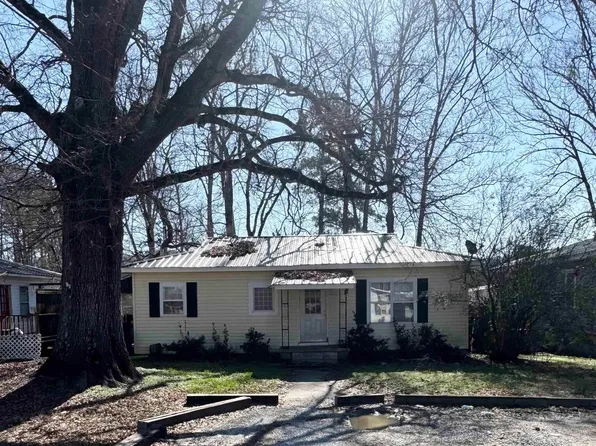 212 Lay Ave, Glencoe, AL 35905