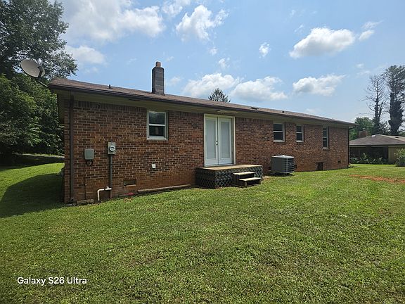 2nd image of 157 Moore View Home Rd
