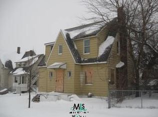 13 Pinegrove St, Pontiac, MI 48342