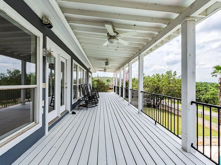 22401 Briarview Dr — Photo 8