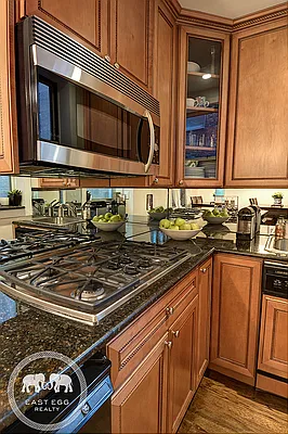 Sold by East Egg Realty | media 18