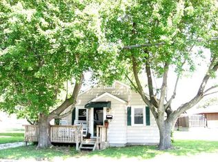 58 Chestnut St, Pennsville, NJ 08070
