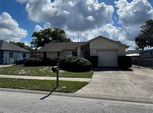 1332 Fuchsia Dr, Holiday, FL 34691