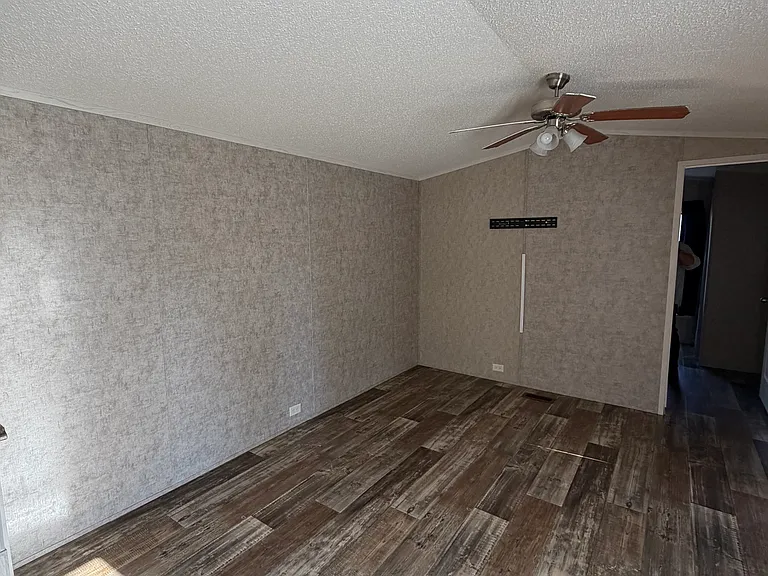 3531 Baker Rd #6 — Photo 3