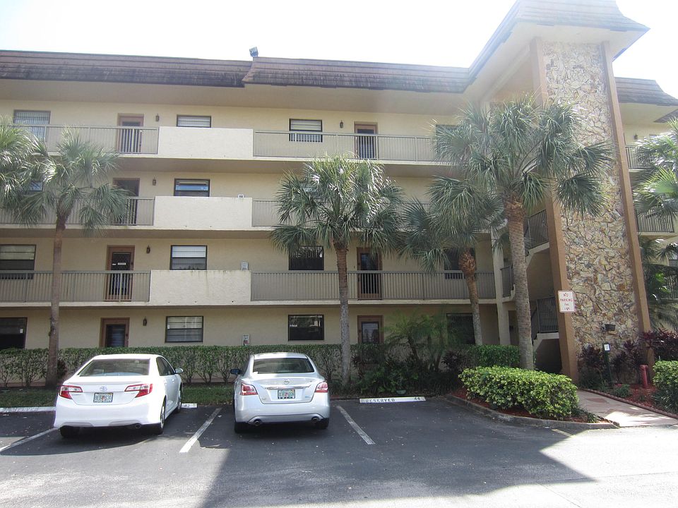 1st image of 4960 E Sabal Palm Blvd APT 312