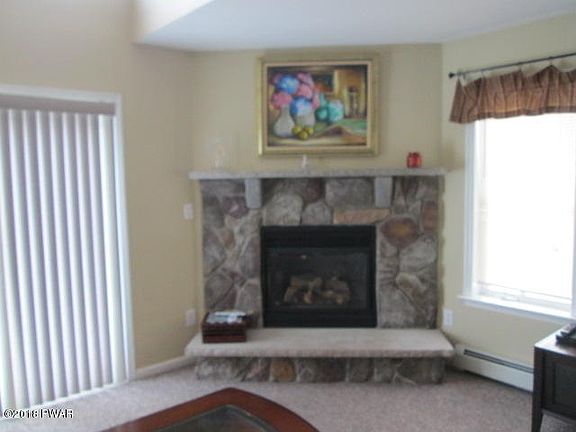 5th image of 1039 Beaver Lake Dr