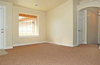 2nd image of 914 S Threave Ave