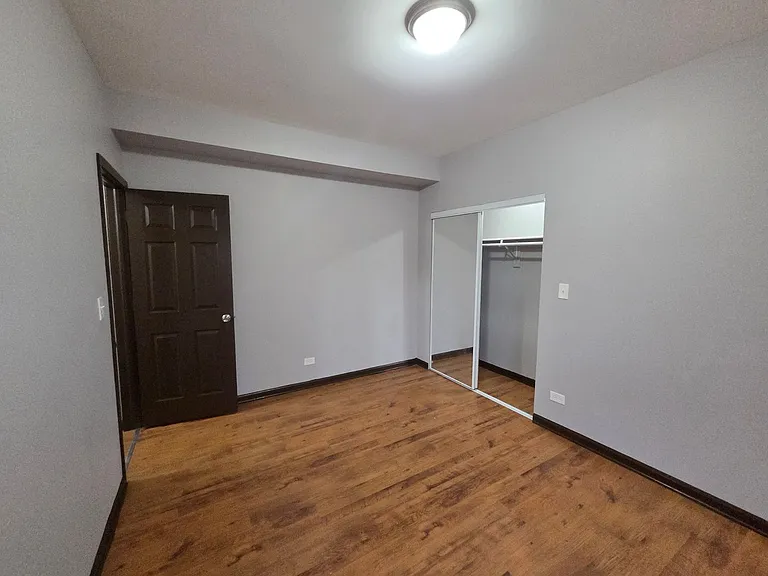 7844 S. Ellis Ave — Photo 25
