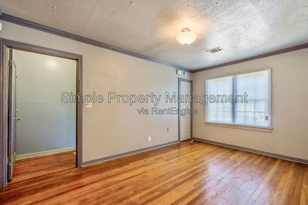 2 bed, 1.0 bath, 702 sqft, $850 — Photo 4