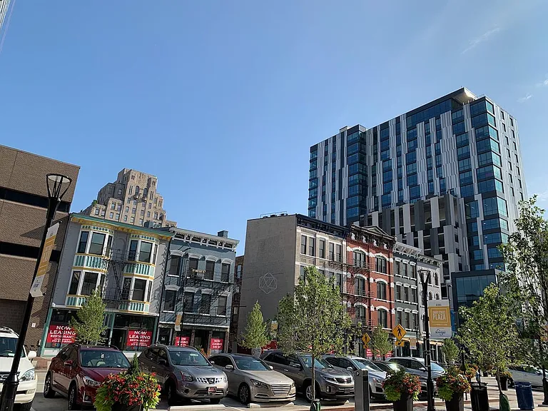 Court Plaza neighborhood