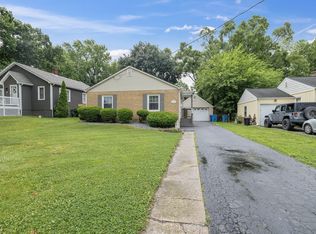 611 W North St, Crown Point, IN 46307