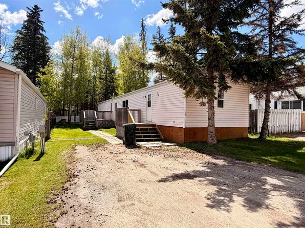5644 50th St #74, Drayton Valley, AB T7A 1M6