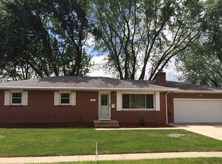 801 E 19th St, Sterling, IL 61081