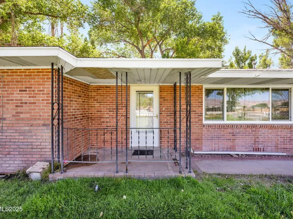 6 Green Acres Ln, Yerington, NV 89447
