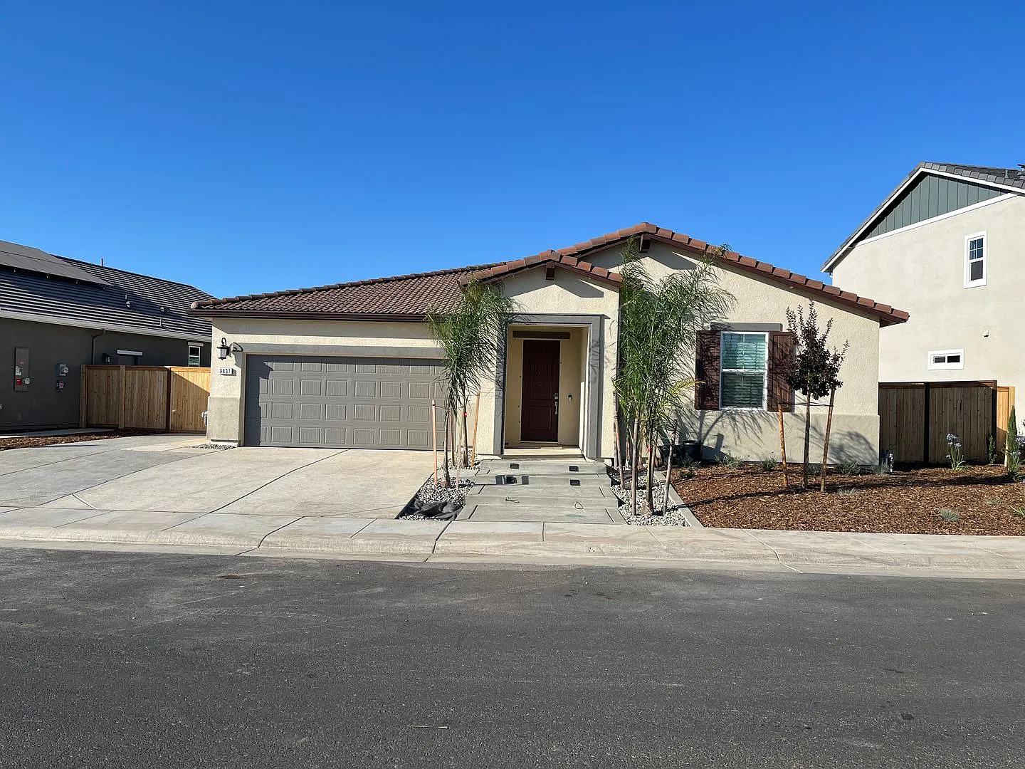 9831 Jeff Handy Dr photo 1
