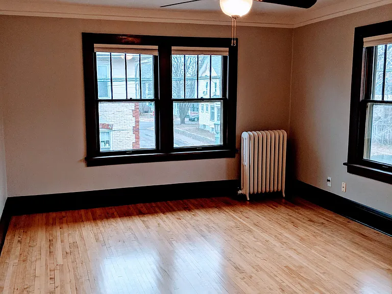 Ashland & Laurel Apartments — Photo 41