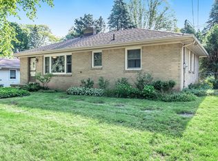 1922 Houseman Ave NE, Grand Rapids, MI