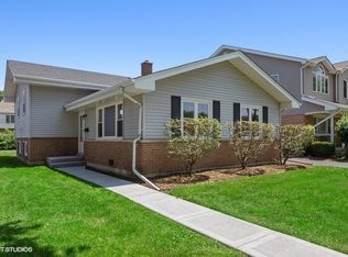 853 S Hawthorne Ave, Elmhurst, IL