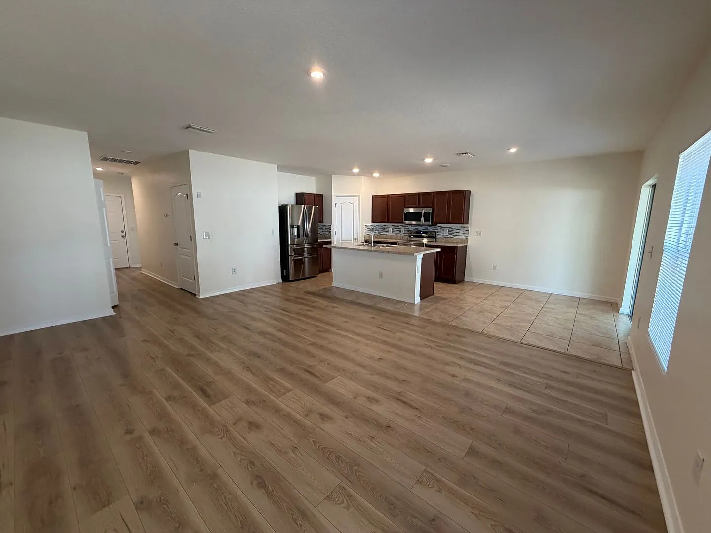 Private Landlord -Like New Rental Home — Photo 3