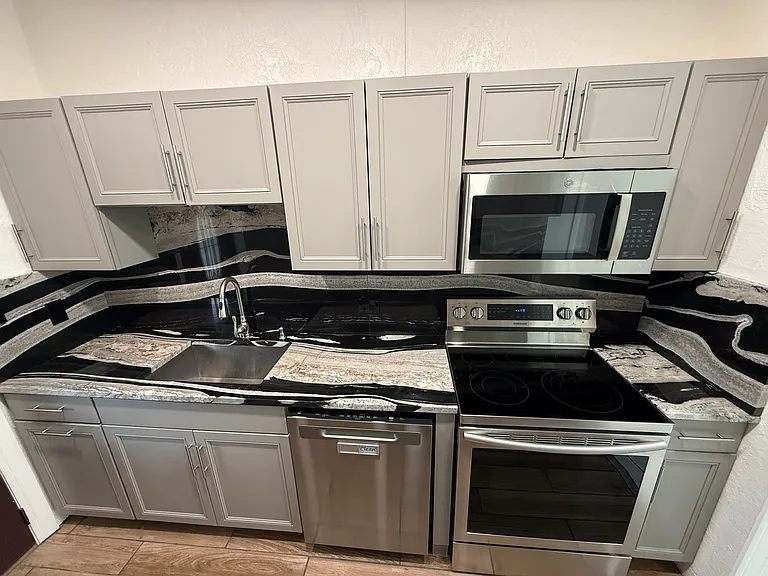 4394 Pompano Dr SE — Photo 10