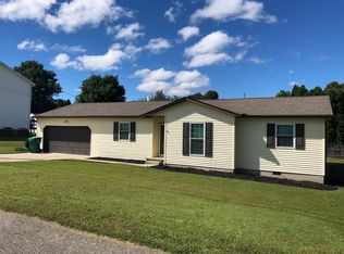 18 Morgan Ct, Hurricane, WV 25526