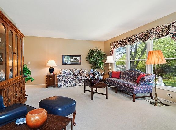 4th image of 1359 Hassell Dr