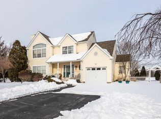 125 Northgate Circle, Baiting Hollow, NY 11933