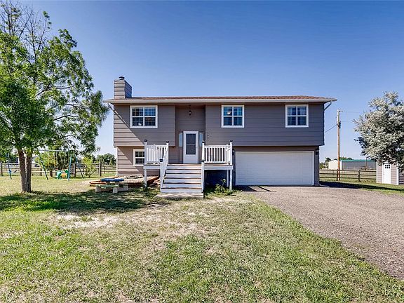 2nd image of 1421 Mountview Dr