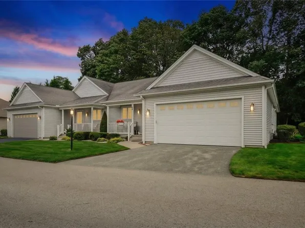 56 Meghan Ln Unit 56, North Kingstown, RI 02852
