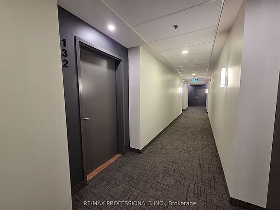 4th image of 110 Fergus Ave #132