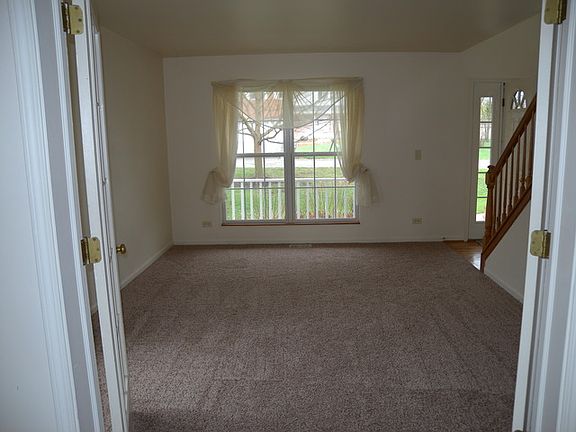 5th image of 529 Tulip Cir