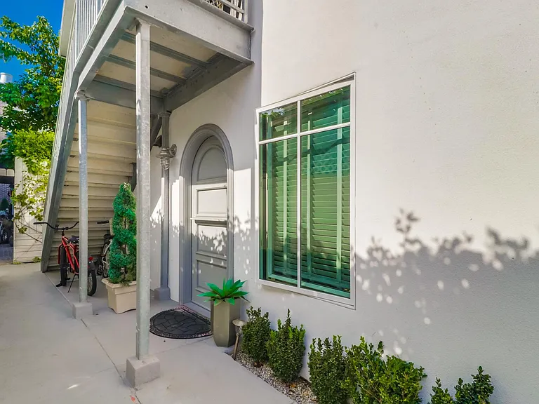 961 G Ave #B — Photo 22