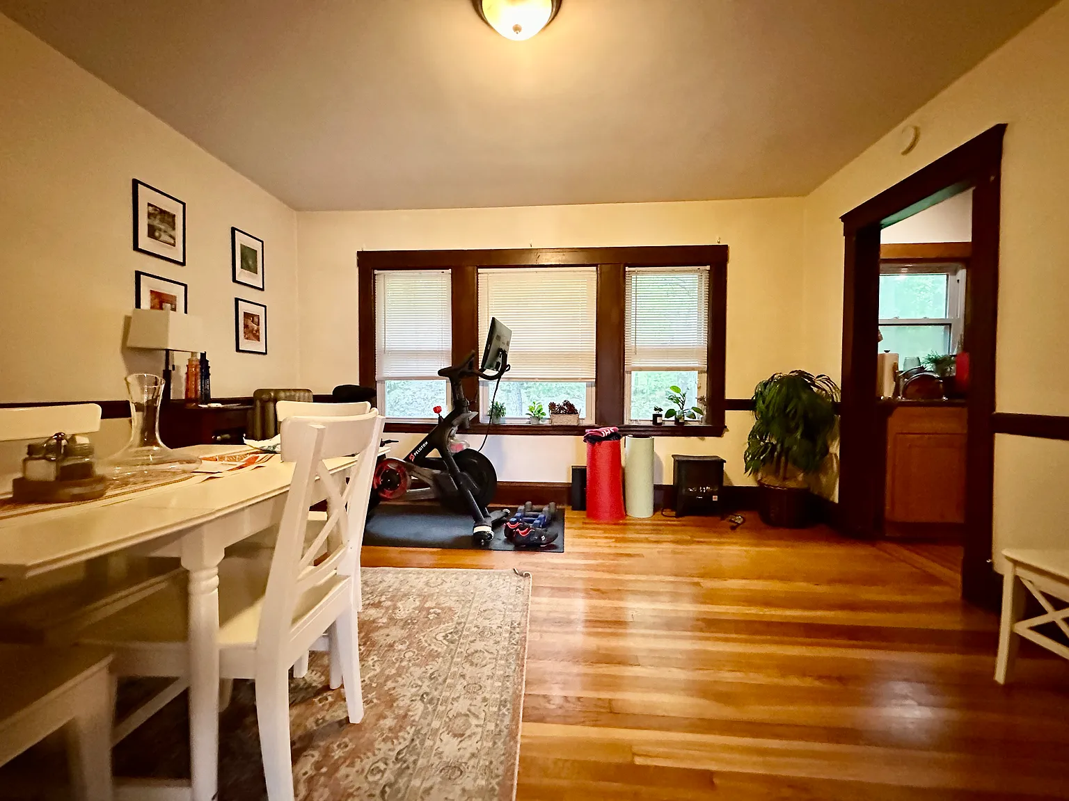 3 bed, 1340 sqft, $3,250 — Photo 4