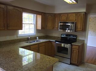 12716 Banner Plantation Dr, Fredericksburg, VA 22407