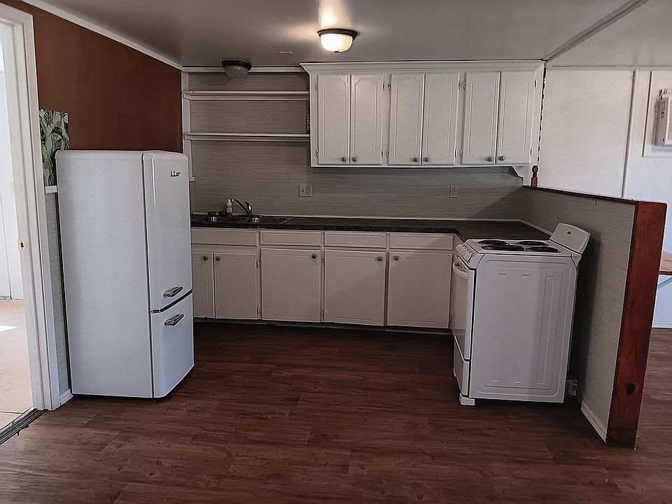 1st image of 651 E Court St