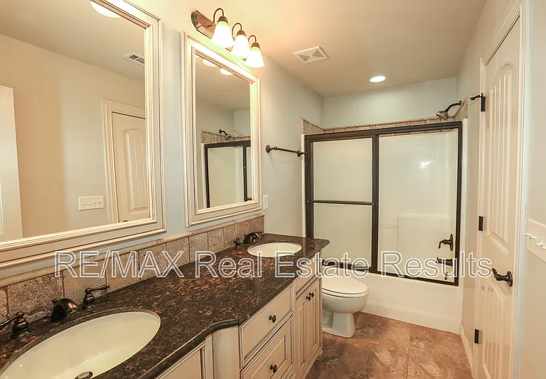 3607 SW Birchton Ave — Photo 23