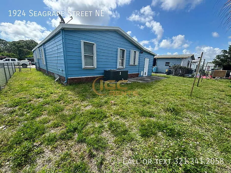 1924 Seagrape St NE — Photo 19