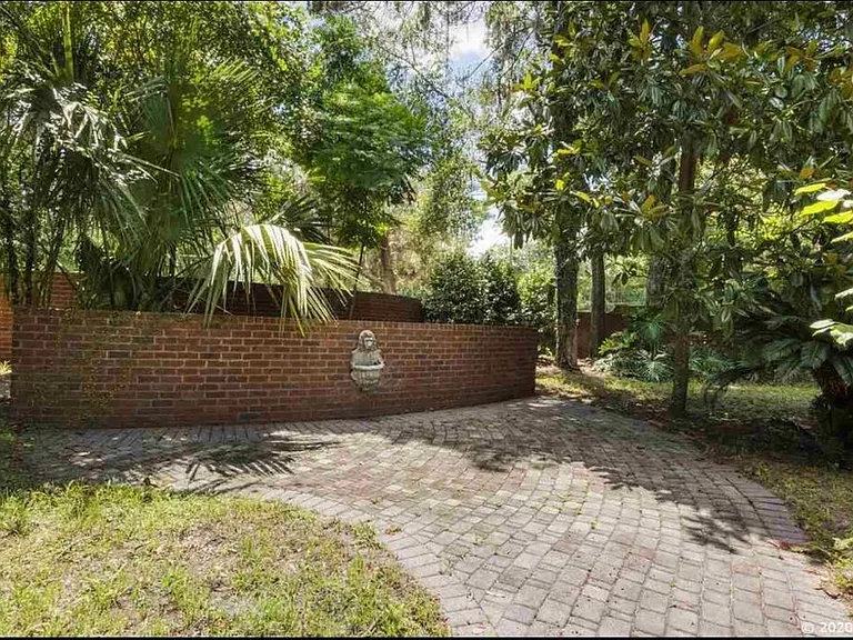 4535 NW 53rd Ln — Photo 10
