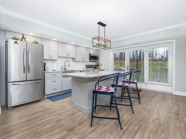 20 Wolf Hill Road #7D, Wolcott, CT 06716