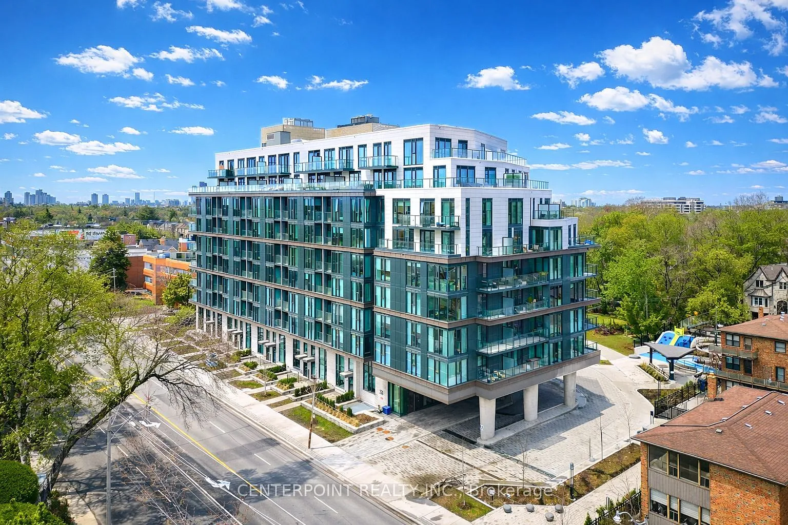 250 Lawrence Ave W #519 photo 1