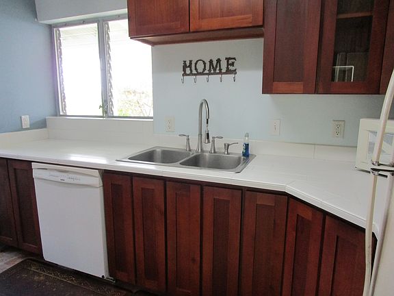 4th image of 478 Hilinai St