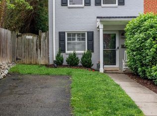 314 Hume Ave #B, Alexandria, VA 22301